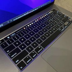 MacBook Pro 16” 2.3Ghz Intel core i9 -32GB RAM- AppleCare 