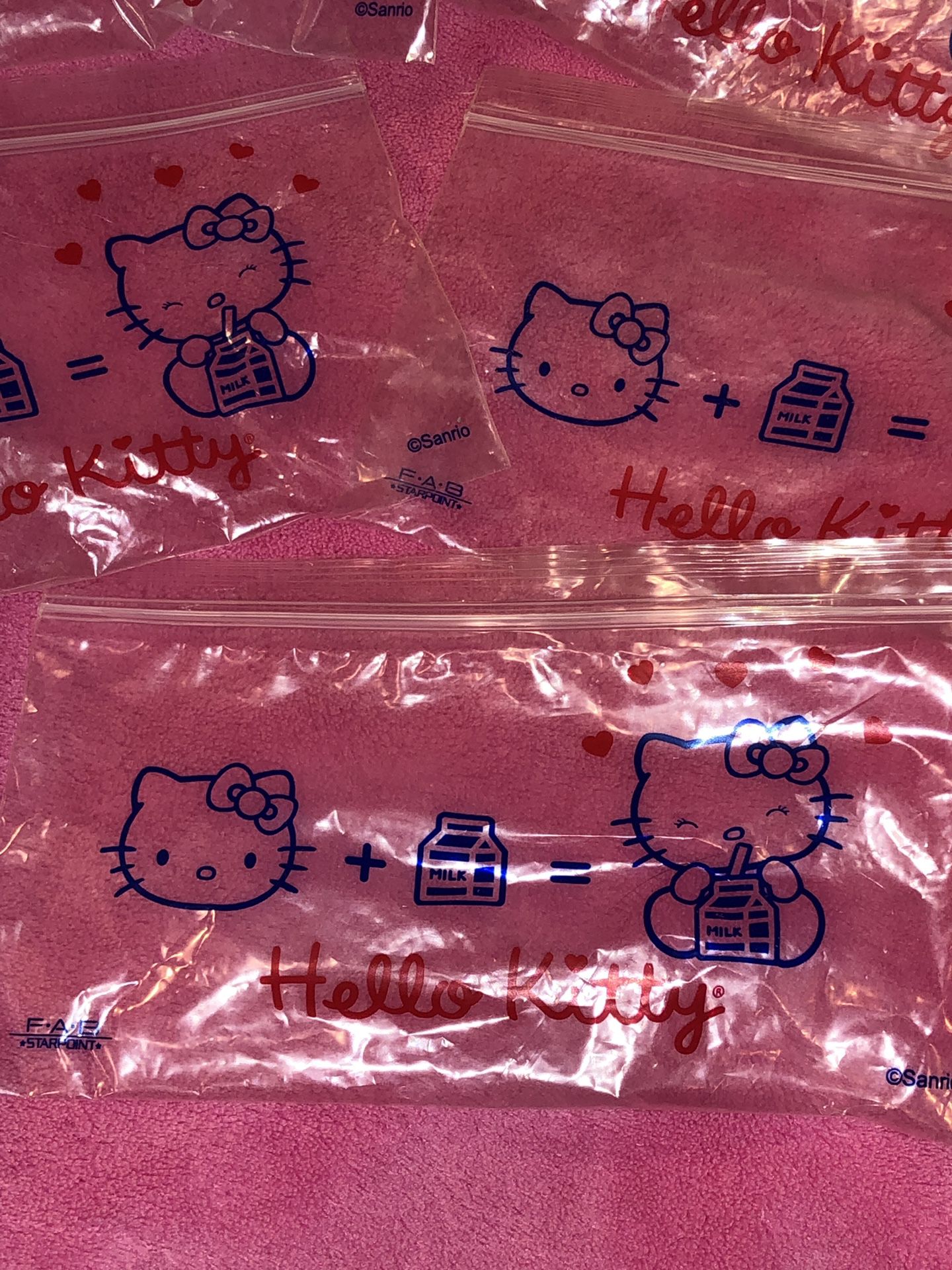 Five hello kitty zip bags lot sale