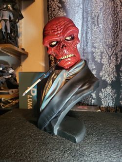 Red Skull Bust 