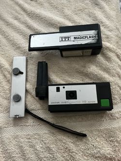 Kodak Pocket Instamatic 30 Camera with ITT MagicFlash