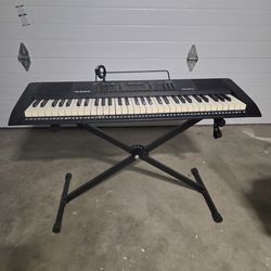 Alesis 300 Tones & Rythms Melody 61 Keyboard