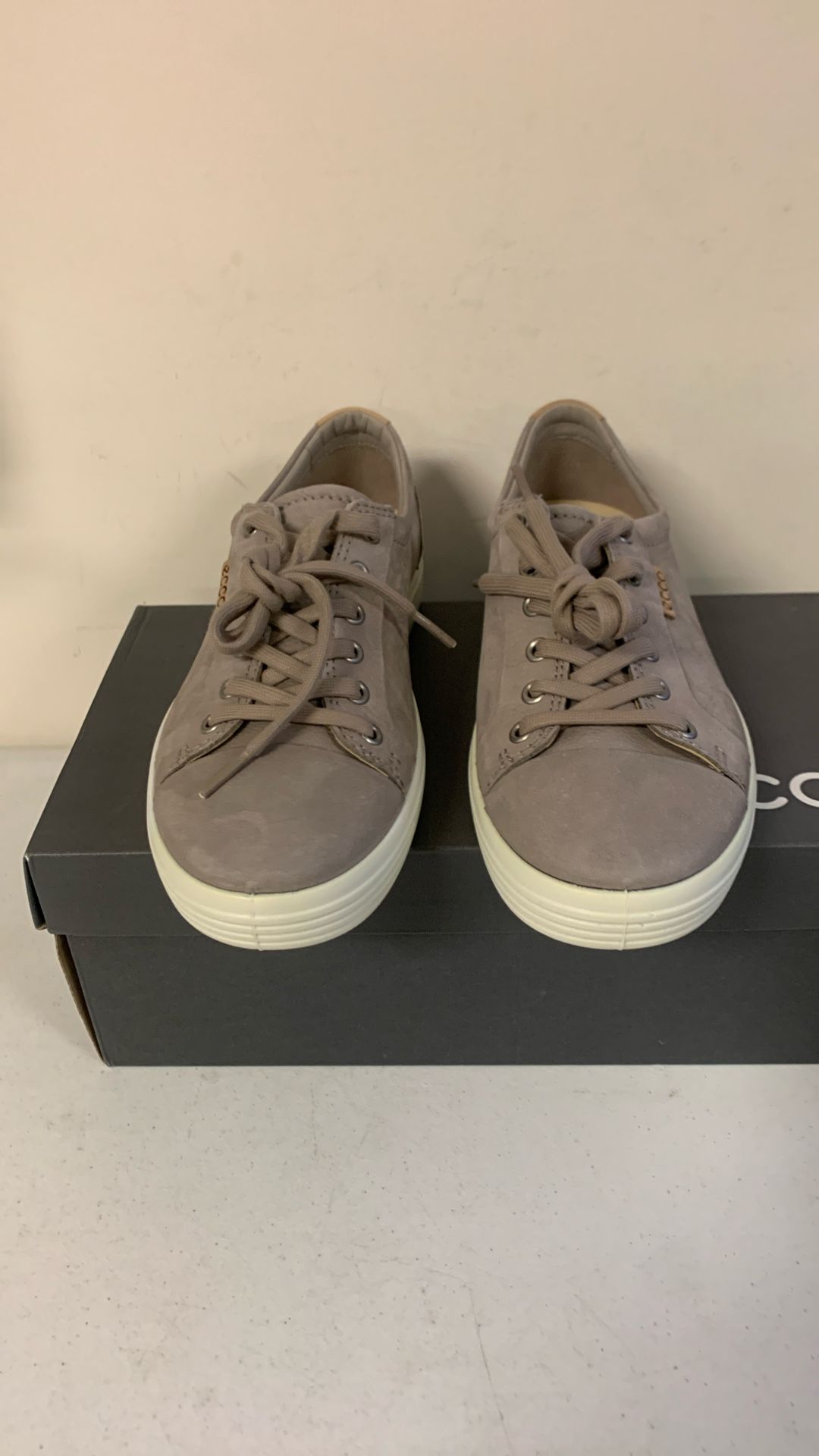 Ecco Men’s Soft 7 Sneaker. Sz 6. Warm Gray. Sh