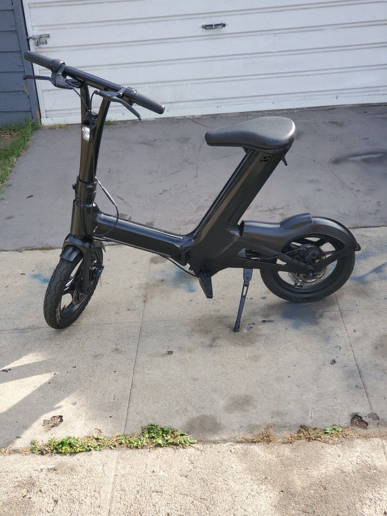 Custom Urban IWalk Foldable Electric Bike