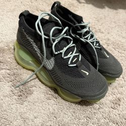 Nike Size 9.5
