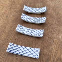 Japanese porcelain chopstick holder, blue and white