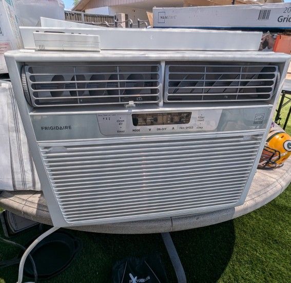 Frigidaire AC Unit With Remote Control Located In Mesa