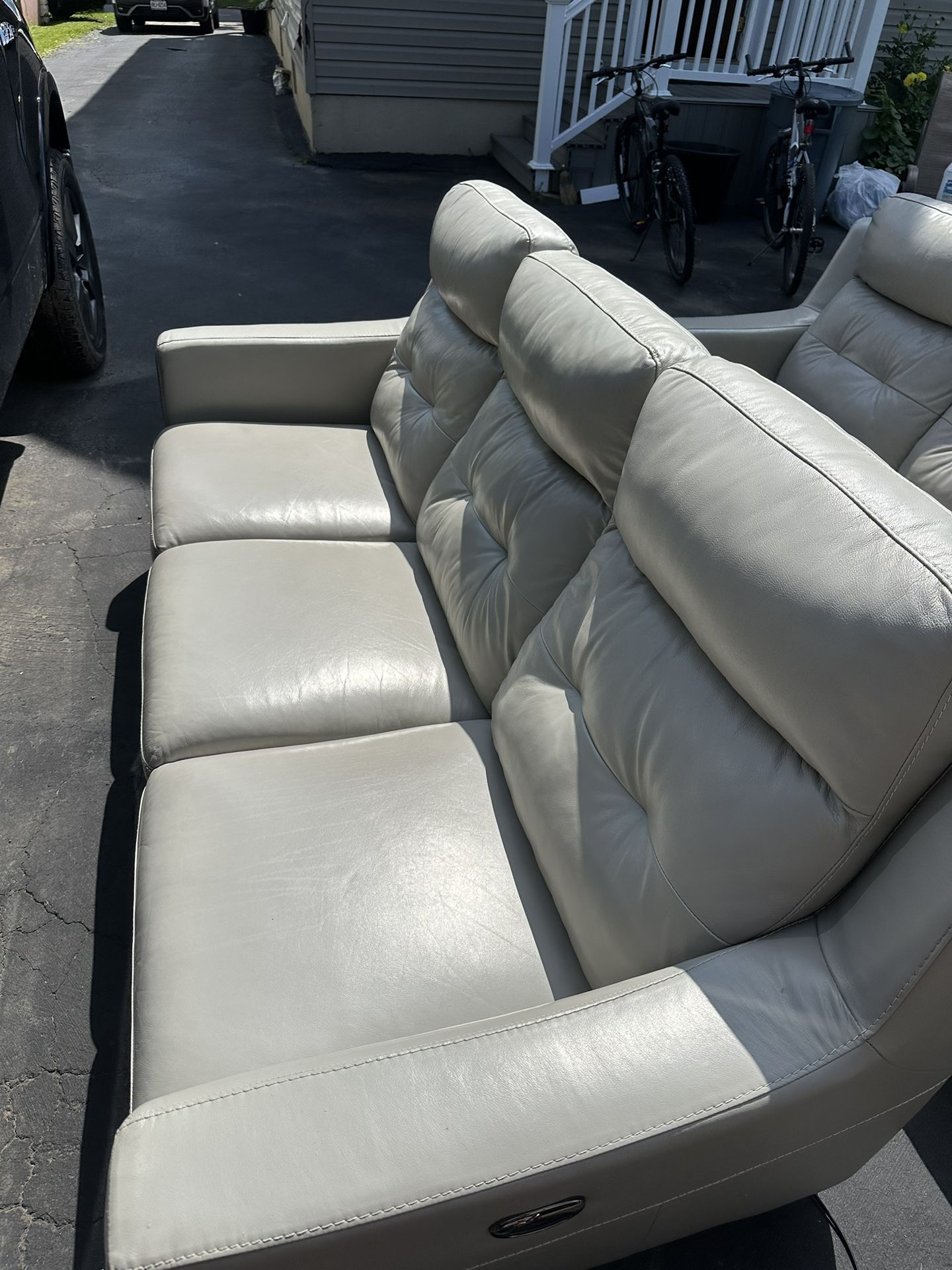 Leather Sofas 3 Seater Electric Reclining USB port