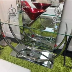 Glass/ Chrome CONSOLE TABLE / Mesa Consola De Vidrio. NEW IN BOX!!! 🔥🔥