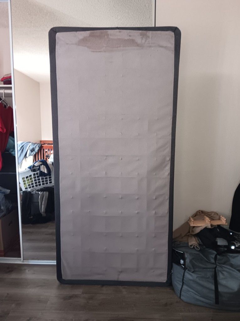 Box Spring (Twin Size)