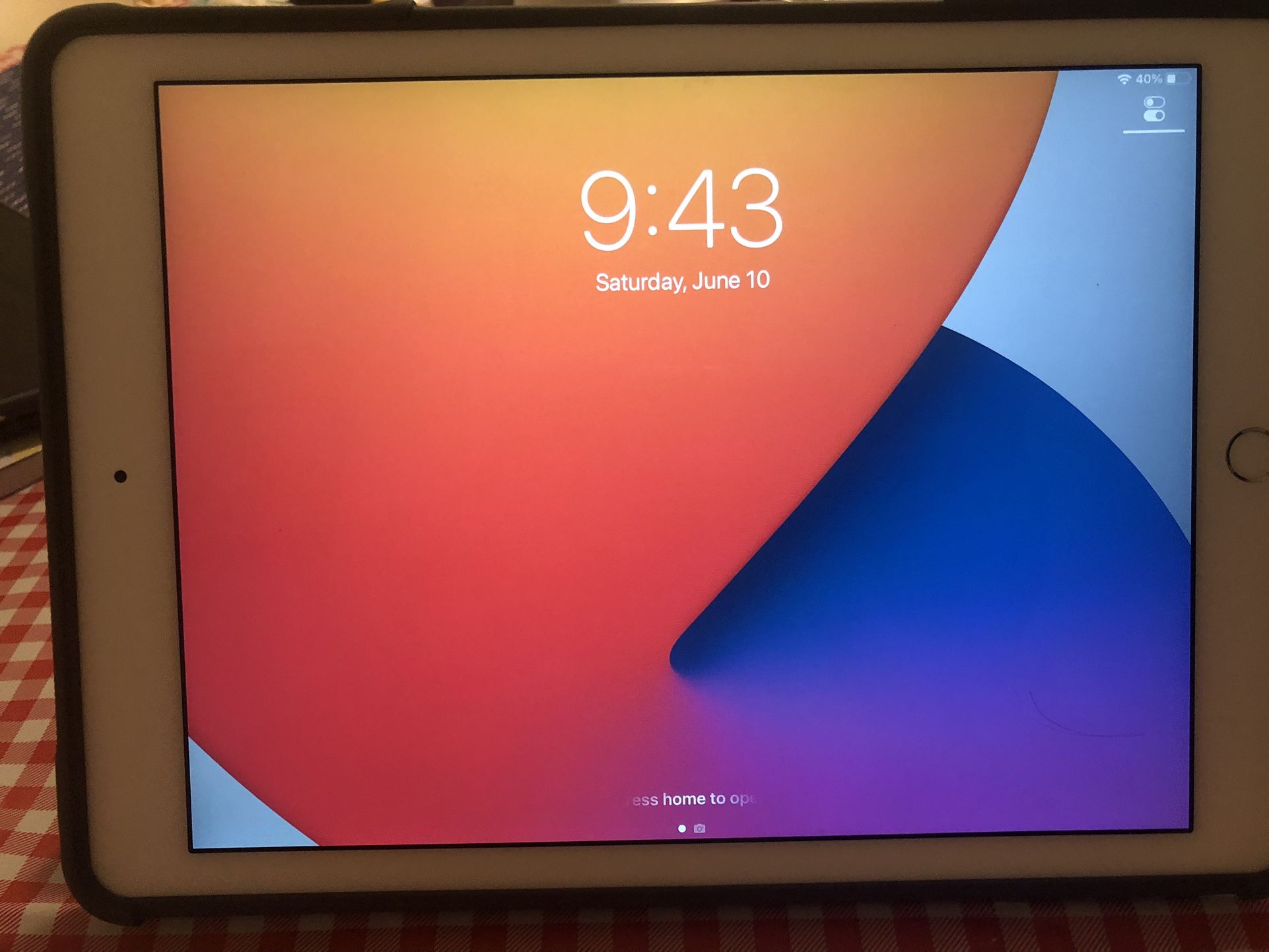 Apple iPad Air 2nd Generation Unlocked Like New!