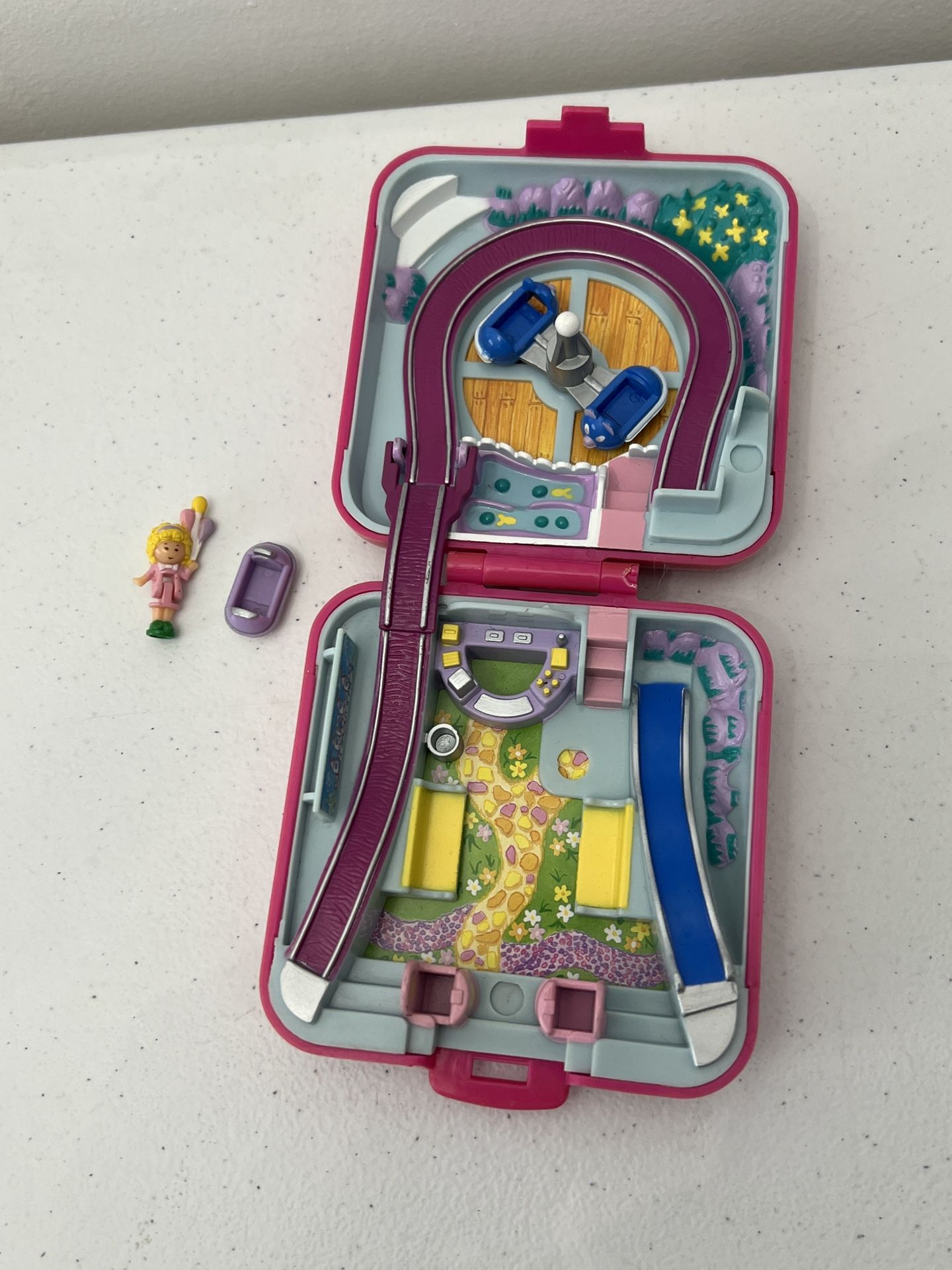 Vintage Polly Pocket- Amusment Park 1989