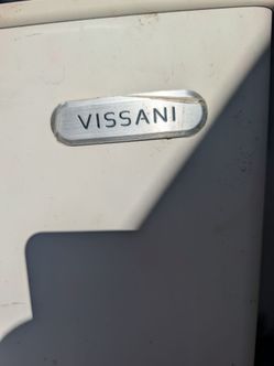 Vissani Mini Fridge