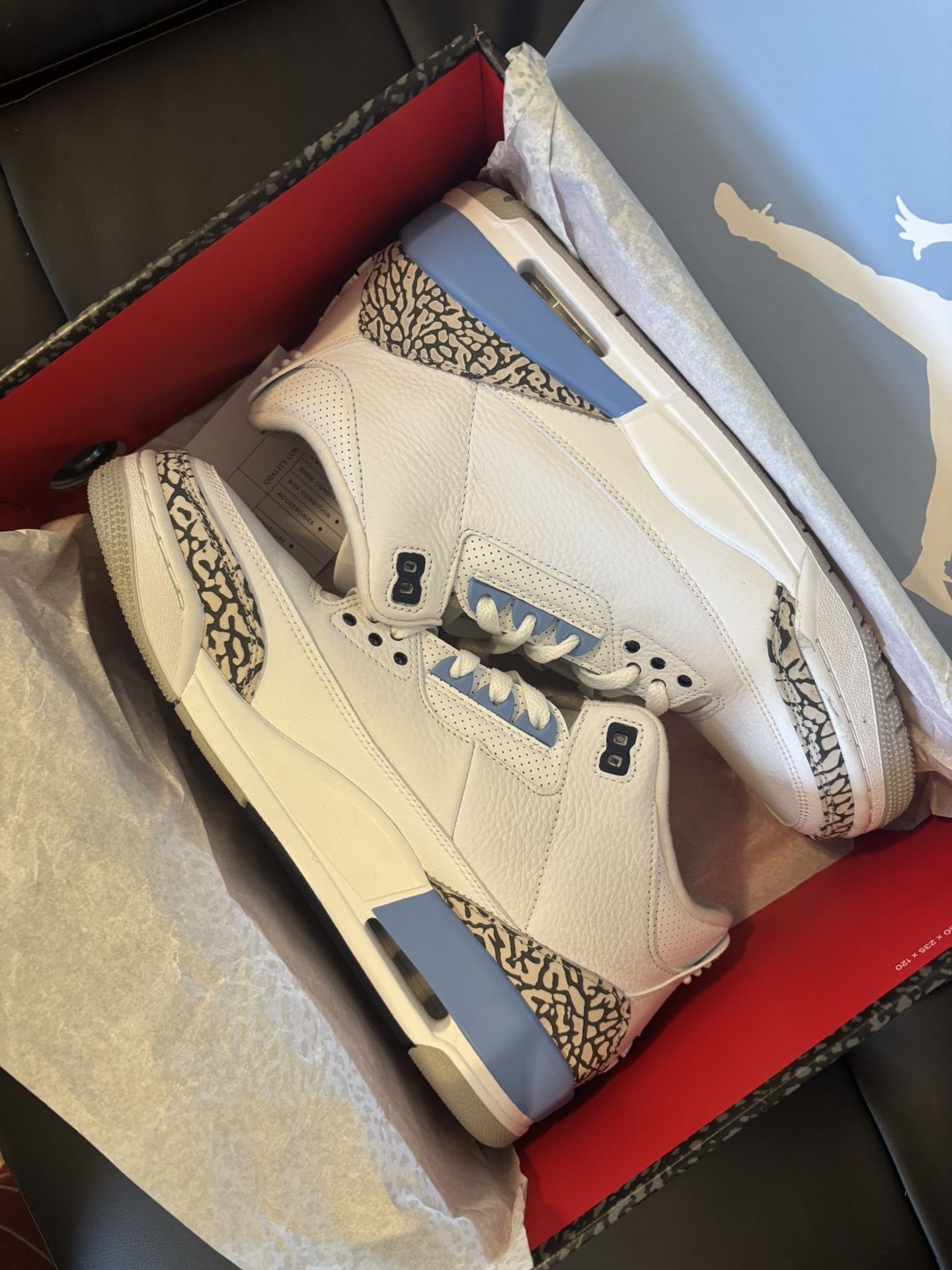 Air Jordan 3 UNC Size 10