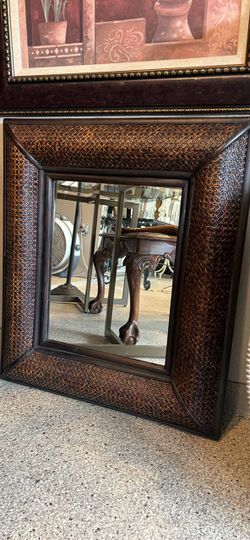 Decorative Wicker style wall mirror hangs 2 ways 26 x 31 for Sale in ...