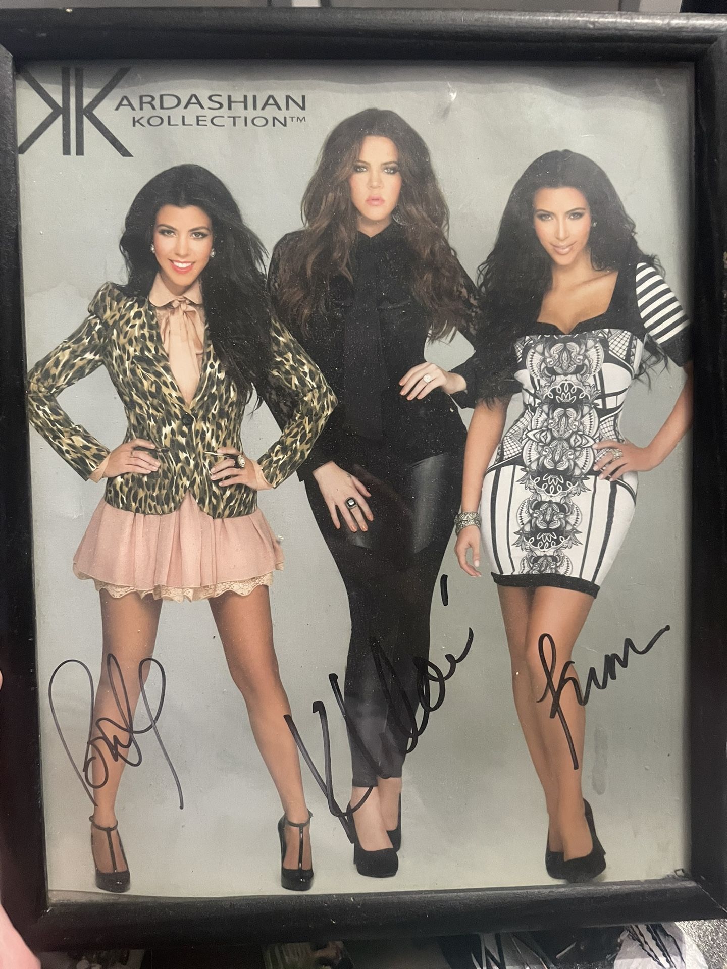 Signed Autograph Of Kardashians Portrait