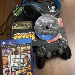Ps4 Slim 1tb With One Controller And 2 Games 