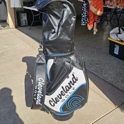 Standing Golf Bags
Cleveland 2017 CG Staff Bag