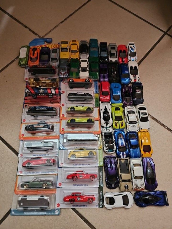 Mainline Hot Wheels & Matchbox Lot – Loose and Carded!