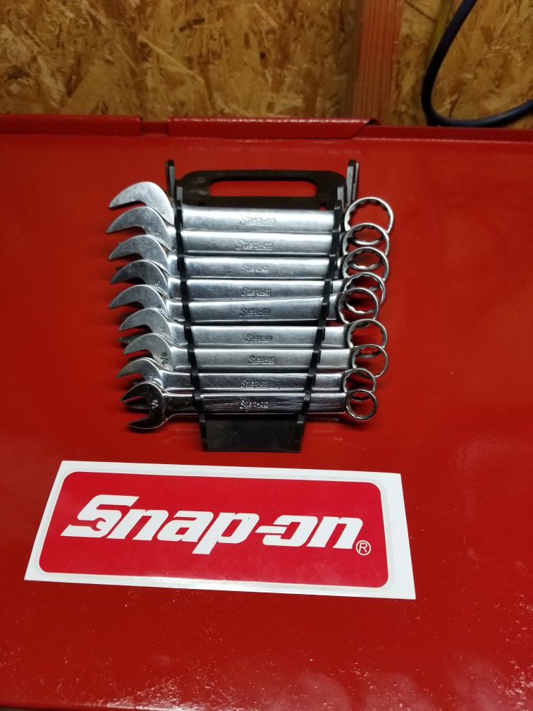 Snap on 1/2"-1" short wrench set