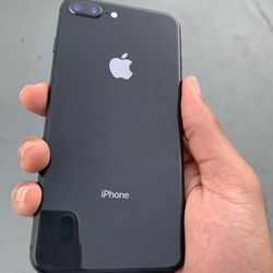 UNLOCKED IPHONE 8 PLUS / GOOD CONDITION 
