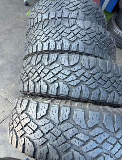 275/65/18 Goodyear vendo un set de llantas usadas excelente condiciones de vida las 4 ✅🤩I am selling a set of used tires, all 4 in excellent living c