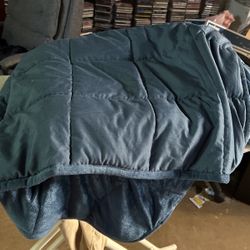 48x 72 Mint Condition Weighted Blanket 