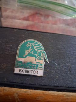 vintage 1991 IAHA U.S. National Championship Horse Show exhibitor lapel pin