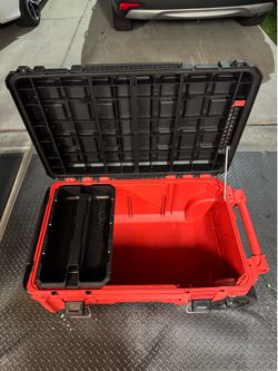 Milwaukee Packout Rolling Tool Box