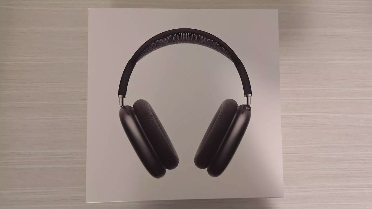Apple AirPods Max Wireless Over-Ear Headset - Midnight