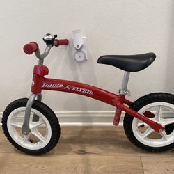 Brand New - Radio Flyer Kids Glide and Go Balance Bike 