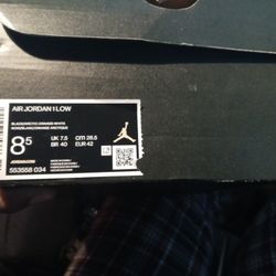 Air Jordan 1low