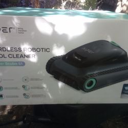 Pool Cleaner Cordless