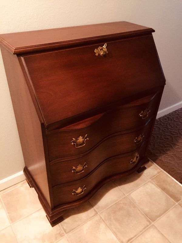 Vintage Jasper Secretary Desk 275 for Sale in Puyallup, WA OfferUp