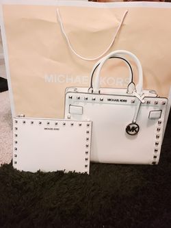 MICHAEL KORS white studded purse & wristlet