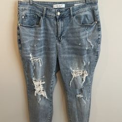 Women’s Size 18W Judy Blue Stretch Distressed Jeans. The comfiest jeans EVER!