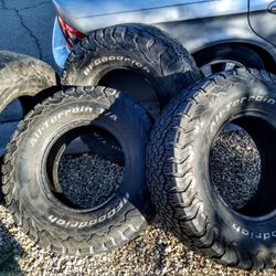 Set Of 4 LT 31X10.5R15 BFGoodrich All-Terrain T/A KO2 109S Tires / Llantas Todo Terreno