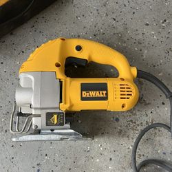 DeWalt Jig Saw (only Used 2 Times)  Corded 6.0
