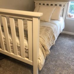 Pottery Barn Twin Bed Solid Wood White