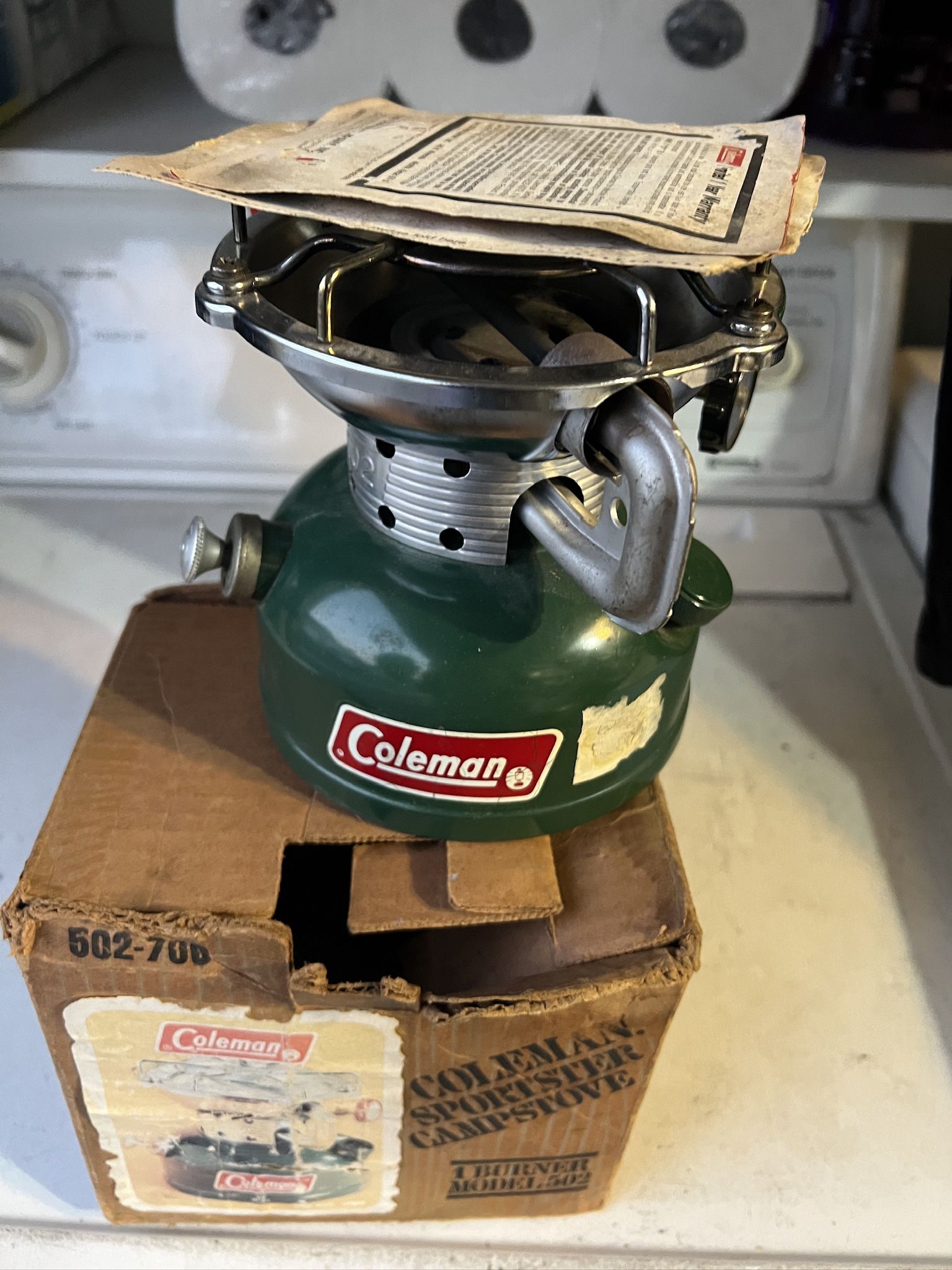 1972 Coleman 502 Sportster Single Burner Camp Stove in box
