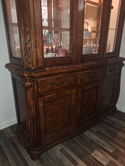 VTG Vintage Handcrafted China and Wine Cabinet Lighting Early 2000s