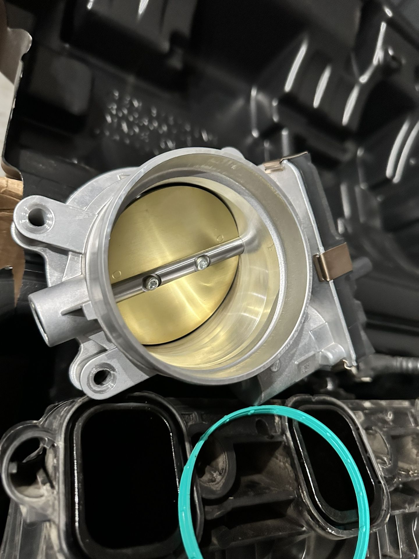 Brand New Ported Throttle Body And Manifold L86 6.2