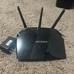 (ROUTER) Netgear AC1750 - Used - Works Great