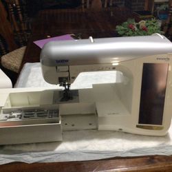 Brother Innovis 4000d Disney Embroidery Machine 