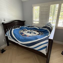 Full Size Bed