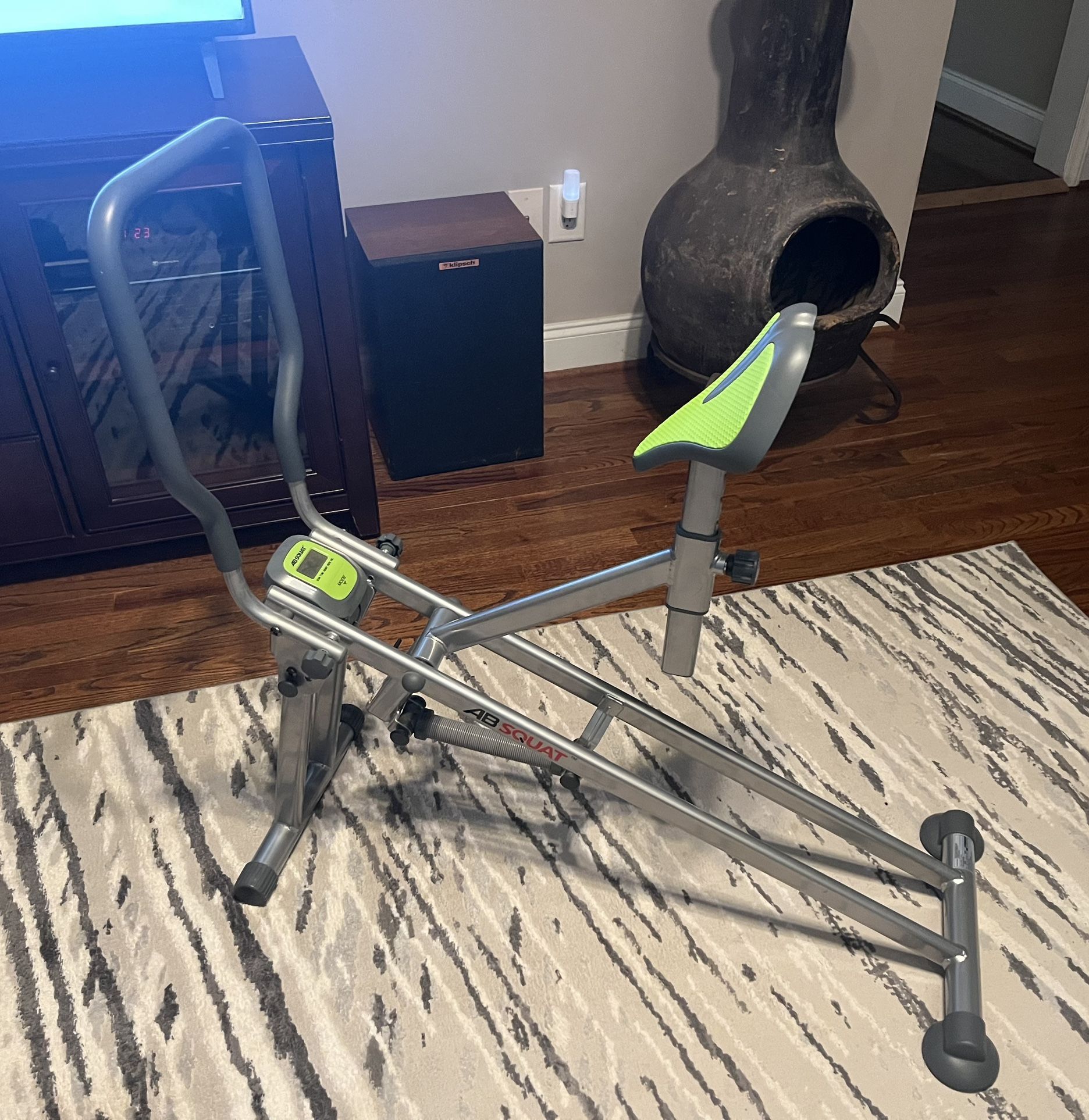 Star Uno AB Squat Workout Machine