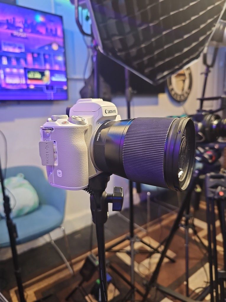 CANON EOS M50 MARK II  AND SIGMA 16MM LENS!