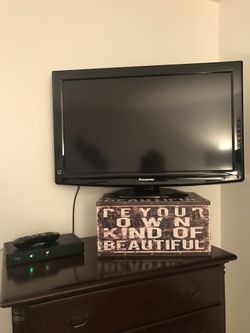 Panasonic 32 inch flat screen TV