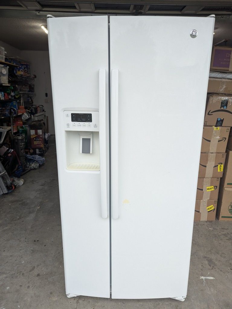 GE Refrigerator