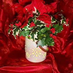  Light-Up Poinsettia Christmas Centerpiece – Handmade Holiday Table Decor – 14” Festive Floral Arrangement