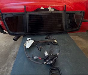 Nissan Titan back sliding window